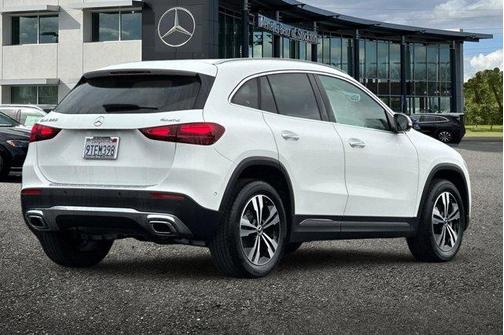 2025 Mercedes-Benz GLA 250 Base 4MATIC