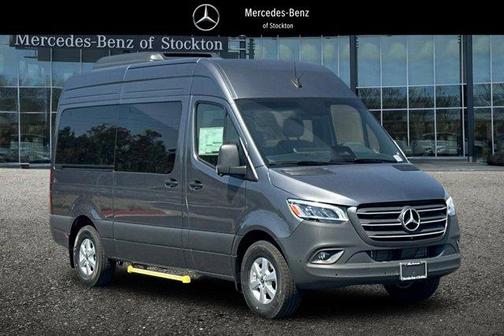 2025 Mercedes-Benz Sprinter 2500 144 WB Standard Roof Passenger