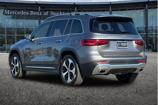 2025 Mercedes-Benz GLB 250 Base 4MATIC