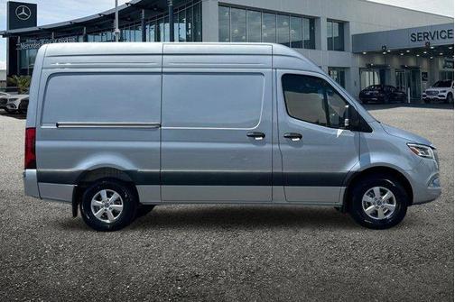 2025 Mercedes-Benz Sprinter 2500 Standard Roof