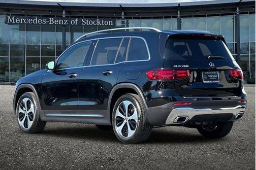 2026 Mercedes-Benz GLB 250 Base 4MATIC