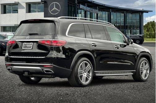 2026 Mercedes-Benz GLS 450 