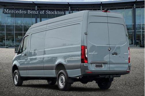 2026 Mercedes-Benz Sprinter 2500 High Roof