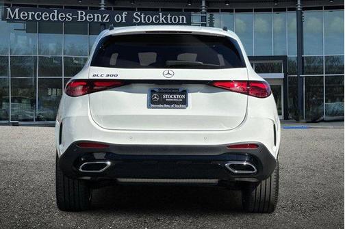 2026 Mercedes-Benz GLC 300 Base