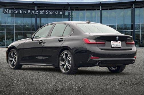 2022 BMW 330 i