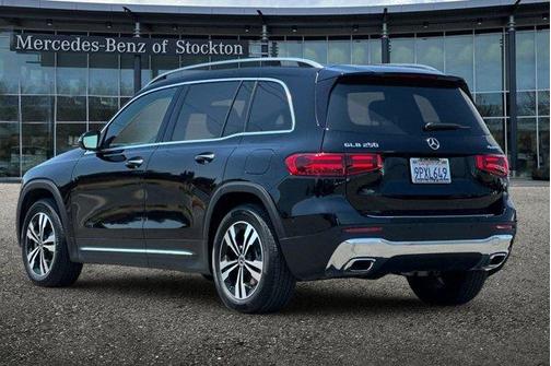 2025 Mercedes-Benz GLB 250 Base 4MATIC