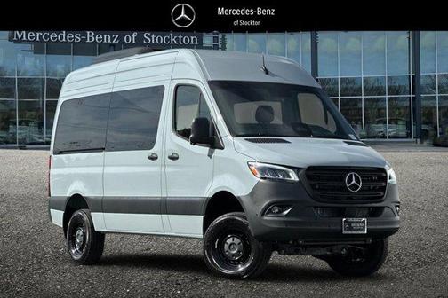 2026 Mercedes-Benz Sprinter 2500 144 WB Standard Roof Passenger