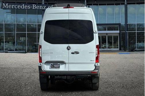 2026 Mercedes-Benz Sprinter 2500 144 WB Standard Roof Passenger