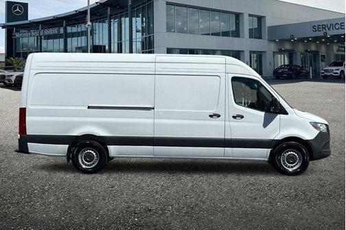 2025 Mercedes-Benz Sprinter 2500 High Roof