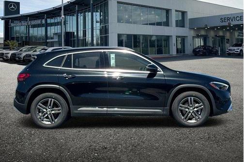 2025 Mercedes-Benz GLA 250 Base 4MATIC