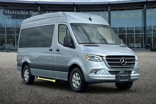 2025 Mercedes-Benz Sprinter 2500 144 WB Standard Roof Passenger