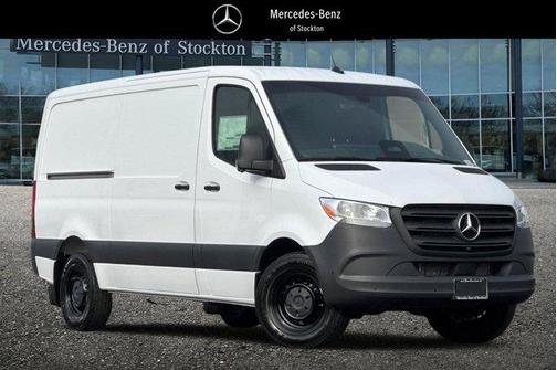 Arctic White 2026 Mercedes-Benz Sprinter 2500 Standard Roof