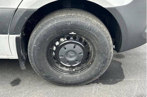 2025 Mercedes-Benz Sprinter 2500 Standard Roof