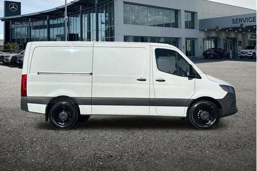 2025 Mercedes-Benz Sprinter 2500 Standard Roof