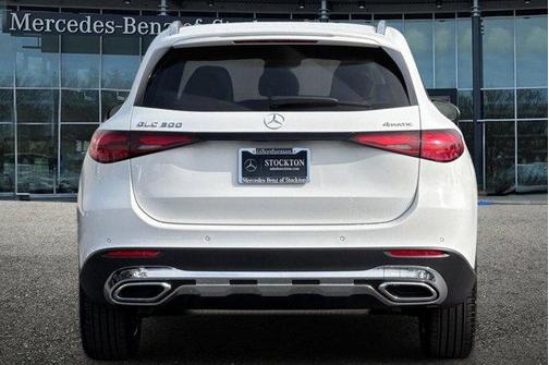 2026 Mercedes-Benz GLC 300 Base 4MATIC