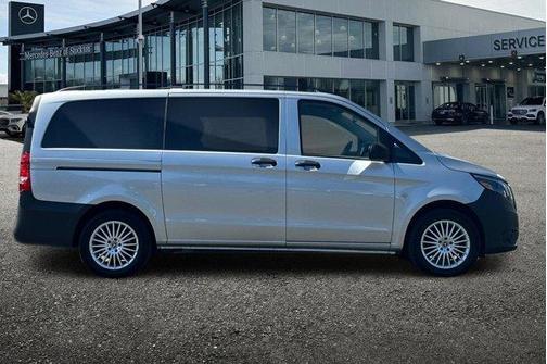 2023 Mercedes-Benz Metris Base
