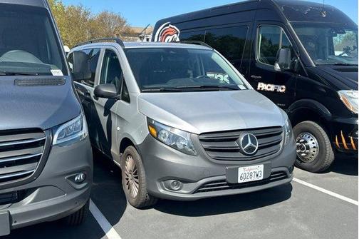 2023 Mercedes-Benz Metris Base