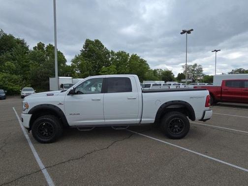 2022 RAM 3500 Big Horn Crew Cab 4x4 6'4' Box