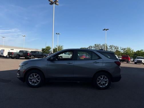 Sterling Gray Metallic 2024 Chevrolet Equinox LS