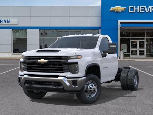 2025 Chevrolet Silverado 3500 WT