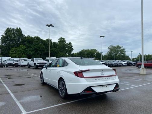 2022 Hyundai SONATA Limited