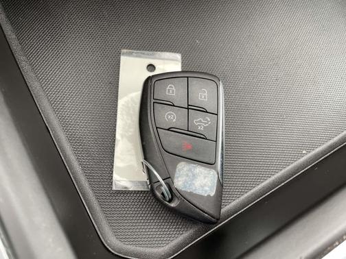 Summit White 2024 Chevrolet Silverado 3500 LT