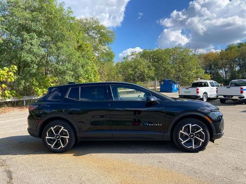 2025 Chevrolet Equinox EV LT
