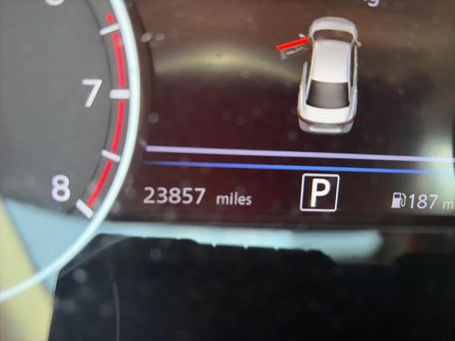 Gun Metallic/Super Black 2021 Nissan Sentra SR