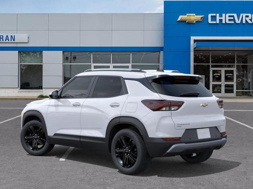 Summit White 2026 Chevrolet Trailblazer LT