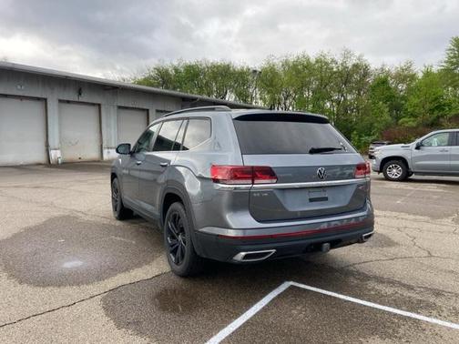 2022 Volkswagen Atlas 3.6L SE w/Technology