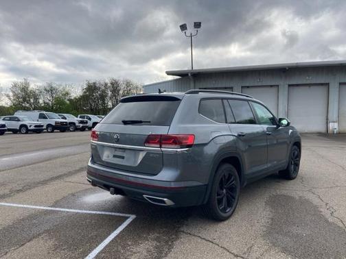 2022 Volkswagen Atlas 3.6L SE w/Technology