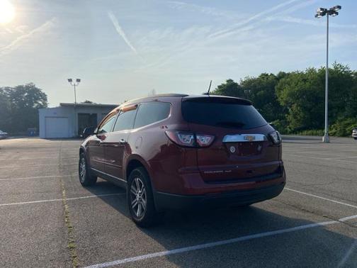 2017 Chevrolet Traverse 2LT