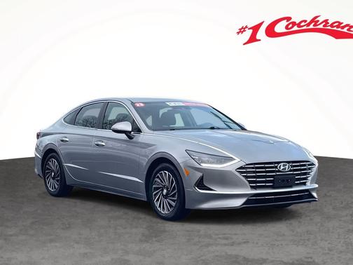2023 Hyundai SONATA Hybrid SE