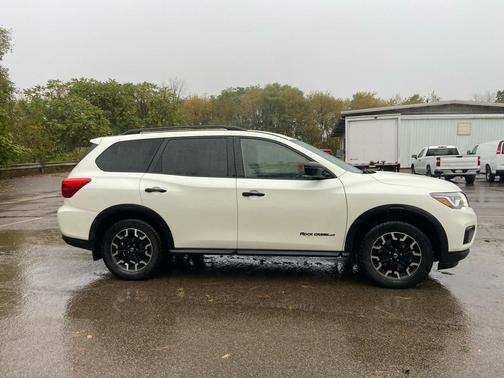 2020 Nissan Pathfinder SV 4WD