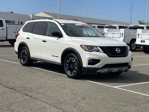 2020 Nissan Pathfinder SV 4WD