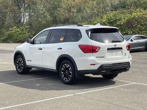 2020 Nissan Pathfinder SV 4WD