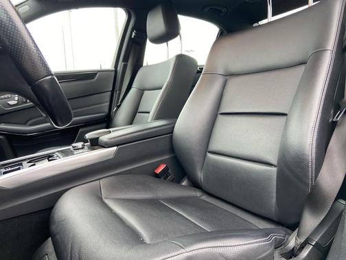 2016 Mercedes-Benz E-Class 4MATIC