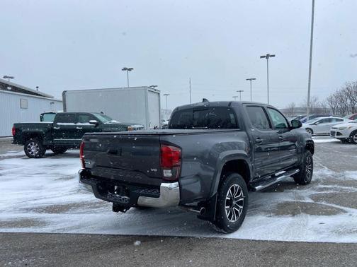 2022 Toyota Tacoma SR5