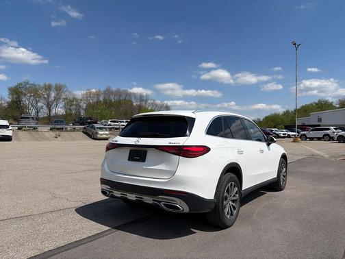 Polar White 2024 Mercedes-Benz GLC 300 4MATIC