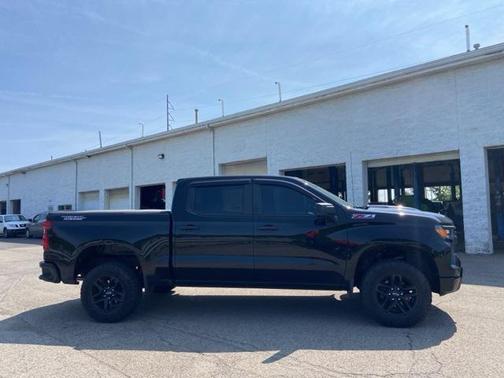 2022 Chevrolet Silverado 1500 Custom Trail Boss