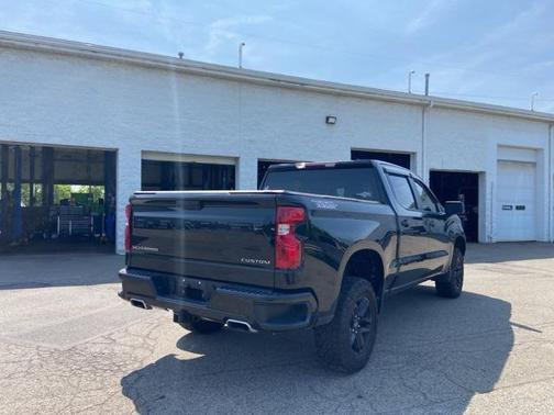 2022 Chevrolet Silverado 1500 Custom Trail Boss