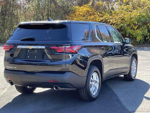 2023 Chevrolet Traverse LS