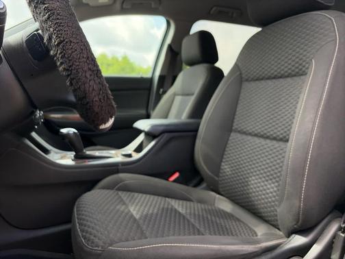 Summit White 2019 GMC Acadia SLE-1