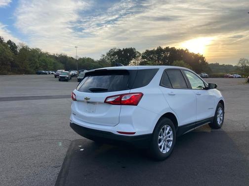 2021 Chevrolet Equinox LS