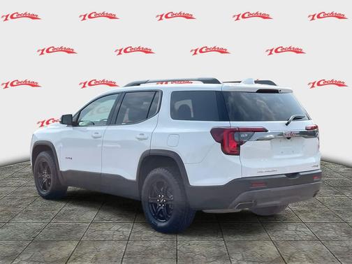 2023 GMC Acadia AWD AT4