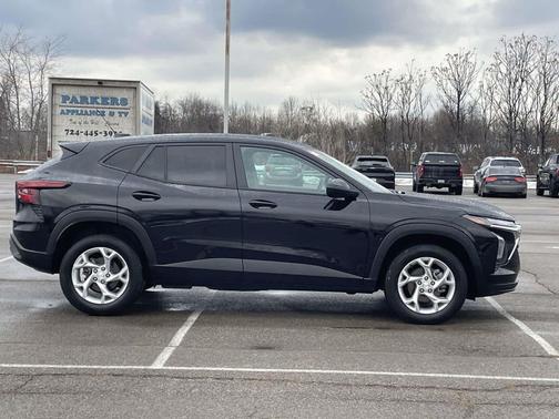 2024 Chevrolet Trax LS