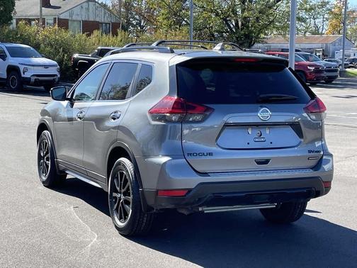 2018 Nissan Rogue SV