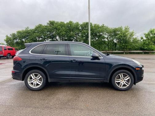 2018 Porsche Cayenne Base