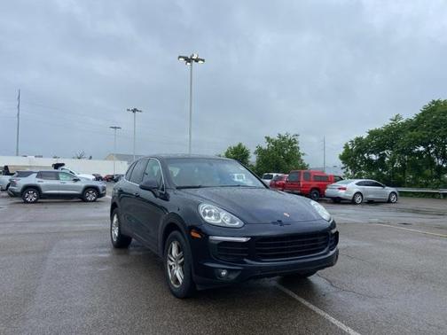 2018 Porsche Cayenne Base