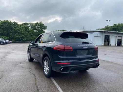 2018 Porsche Cayenne Base